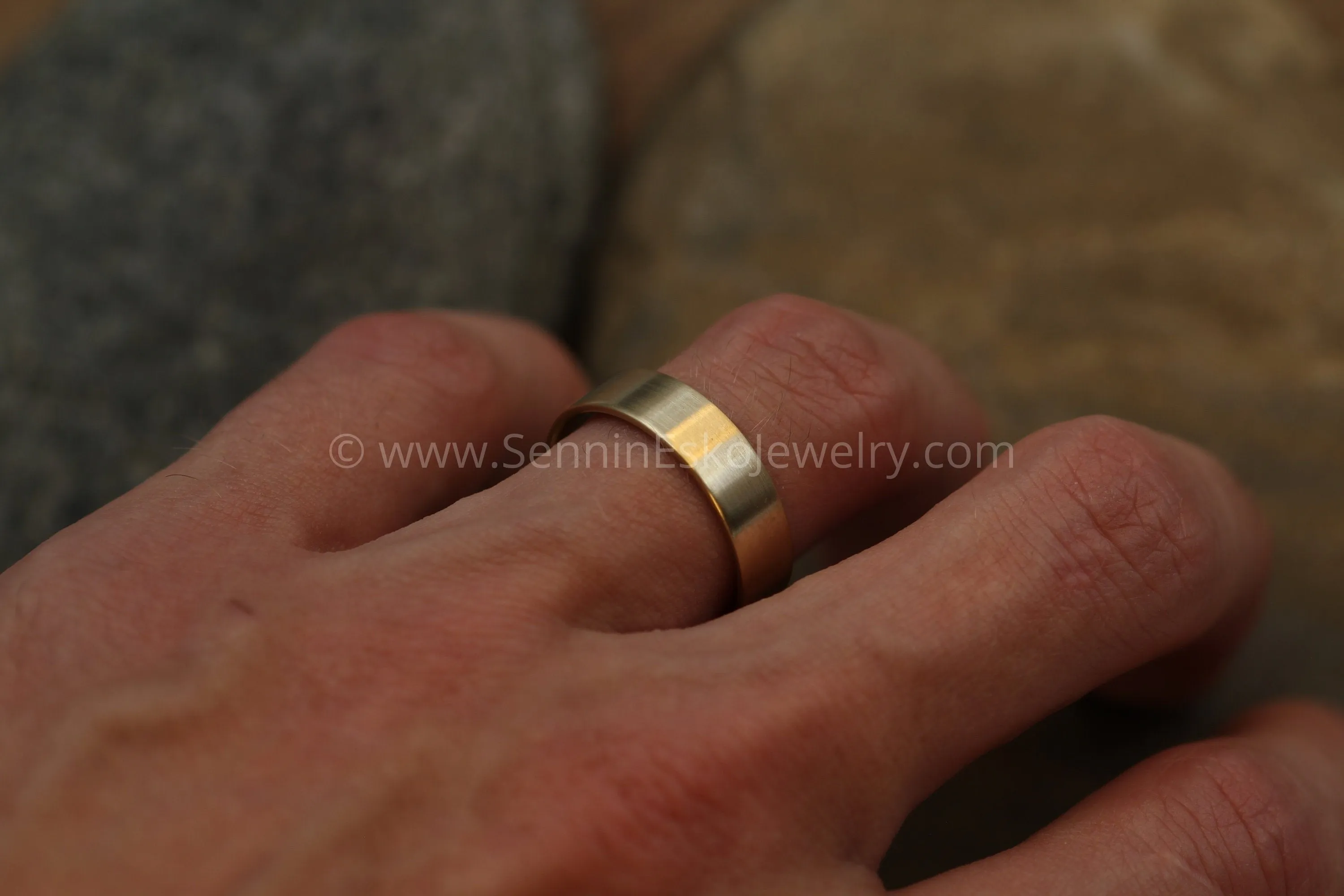 14kt Yellow 6x1mm Flat Band - Matte Finish