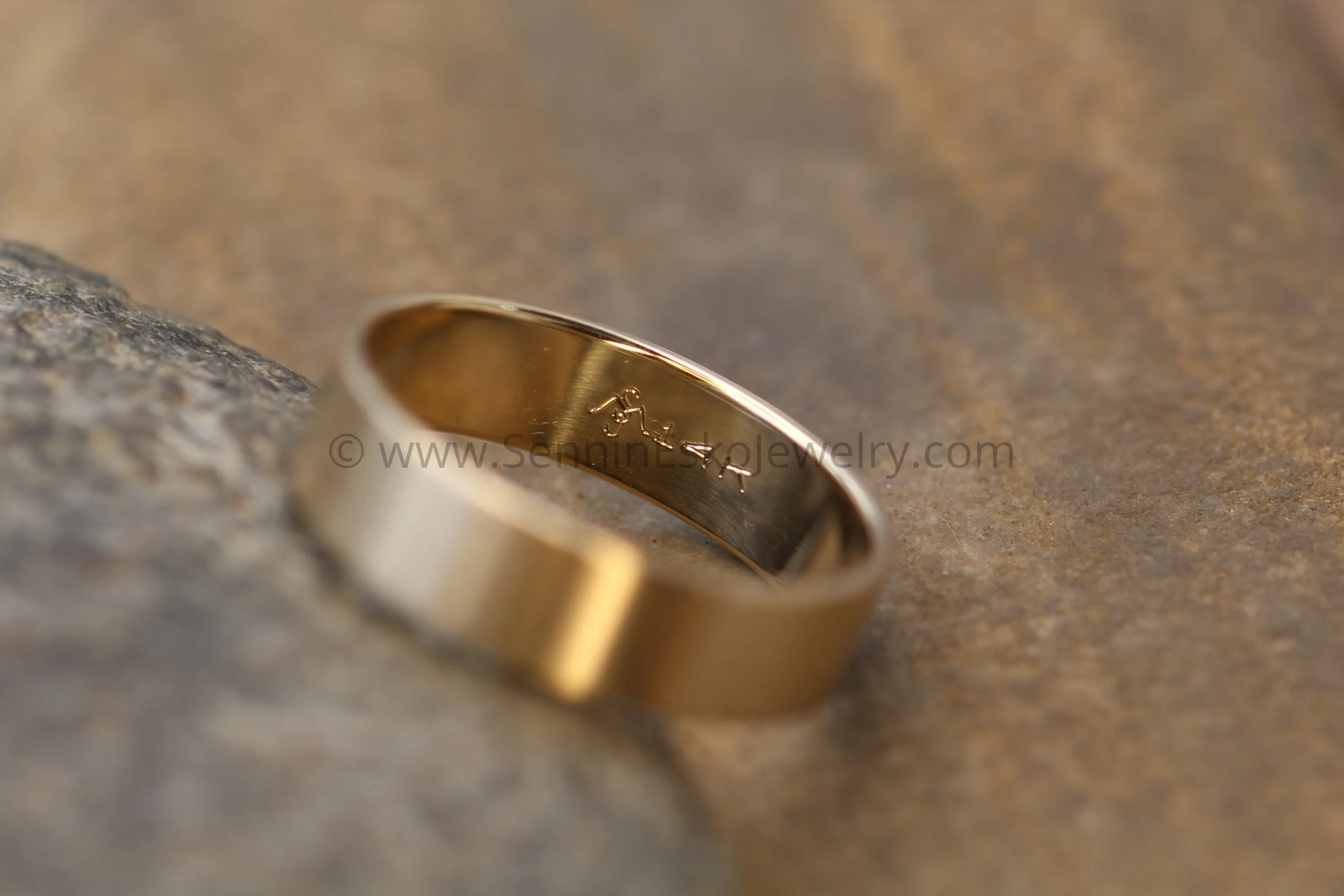 14kt Yellow 6x1mm Flat Band - Matte Finish