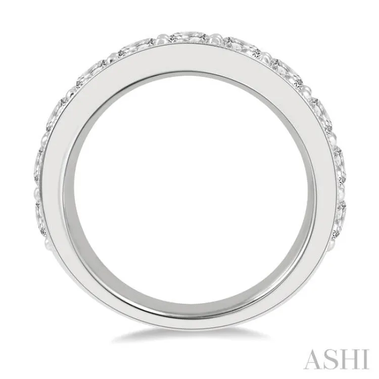 2 ctw Round Cut Diamond Wedding Band in 14K White Gold