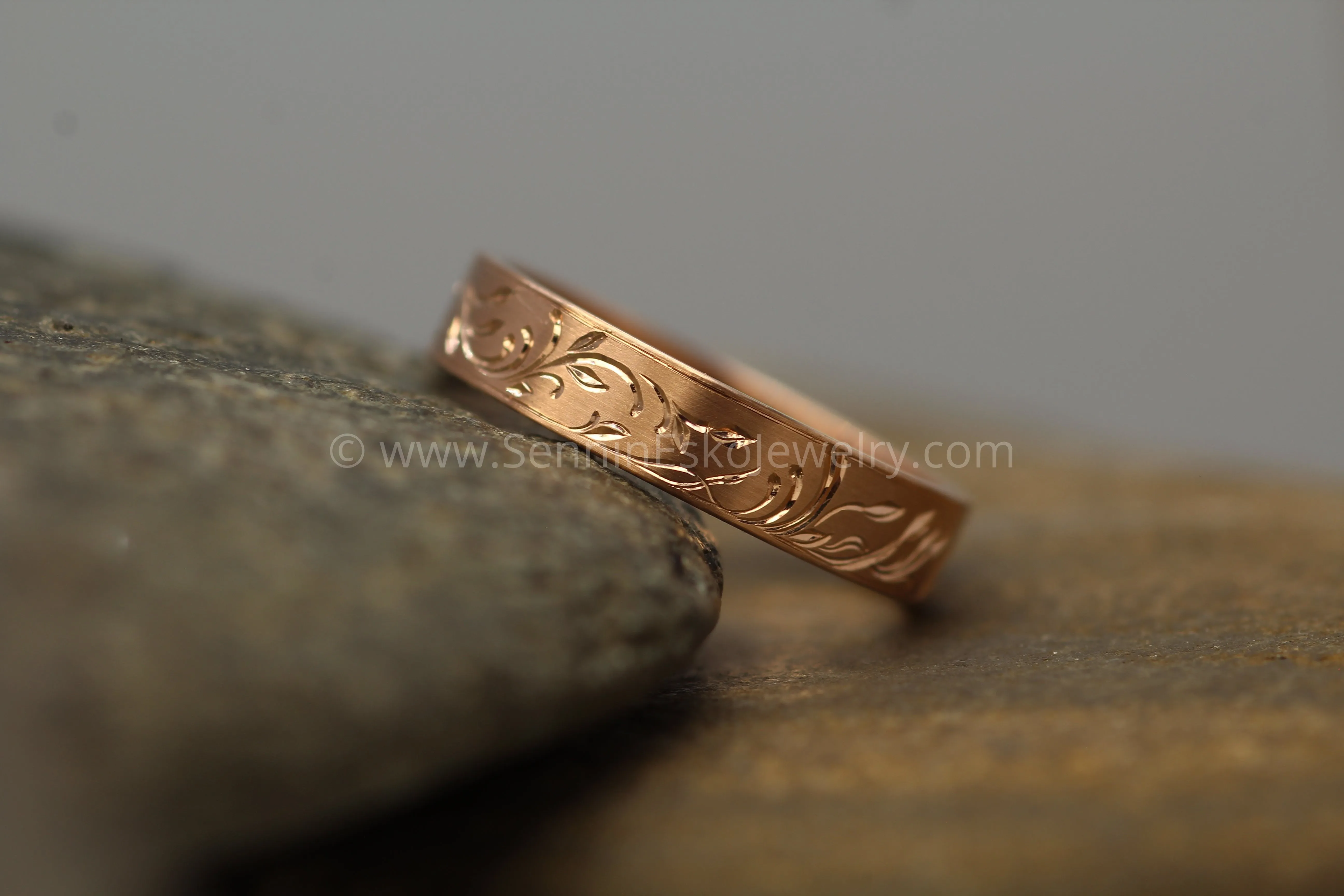 4x1mm Branches and Leaves Ring Variation 1 - 14kt Rose Gold Bright Cut Engraved Band