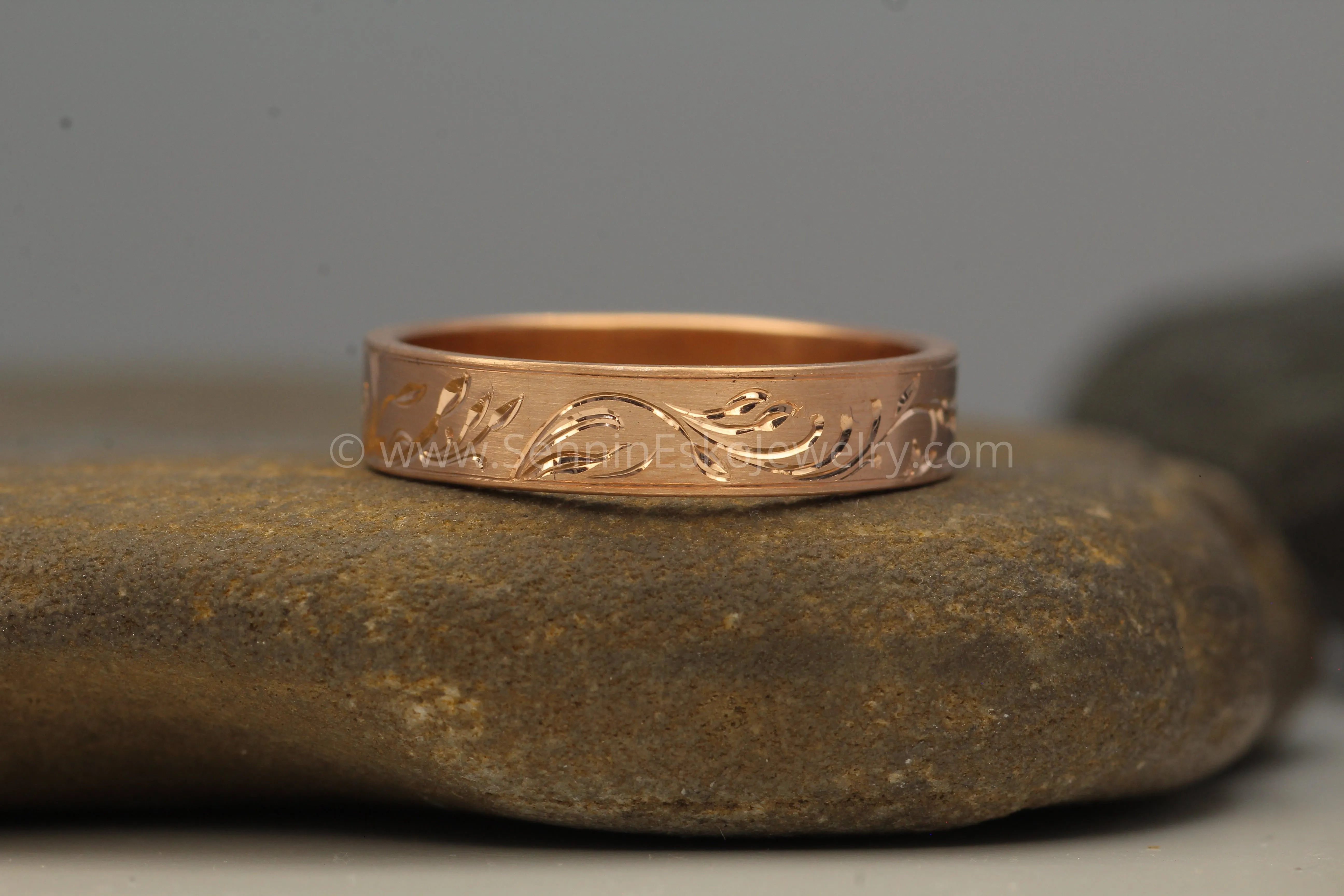 4x1mm Branches and Leaves Ring Variation 1 - 14kt Rose Gold Bright Cut Engraved Band