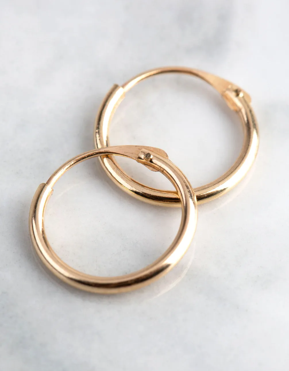 9ct Gold 11mm Fine Hoop Earrings