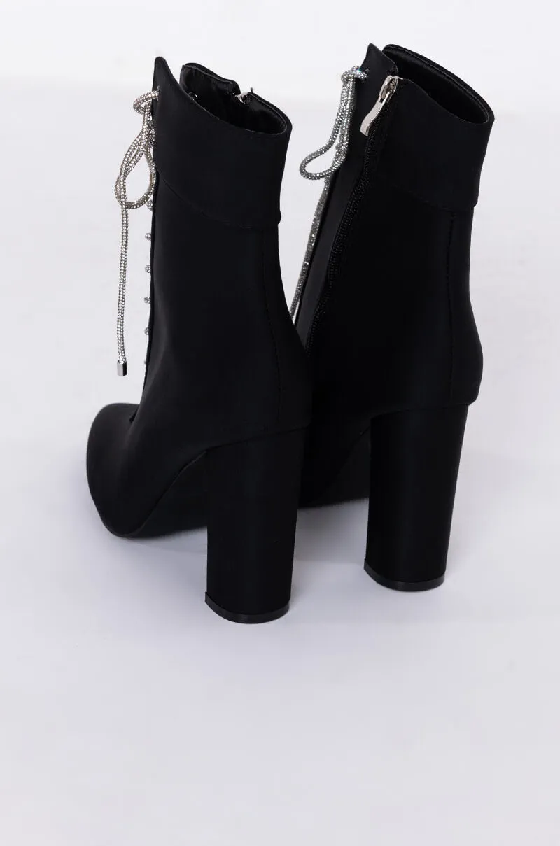 AZALEA WANG MAKE YOUR MIND UP CHUNKY BOOTIE IN BLACK