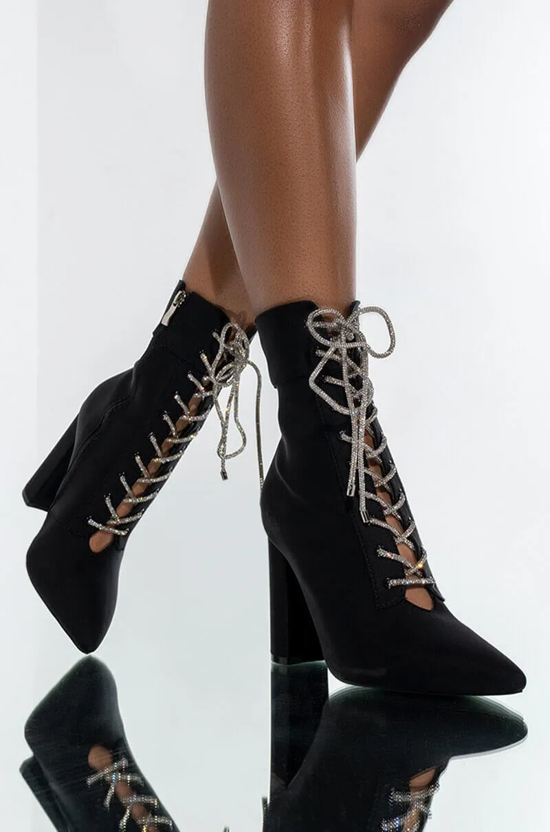 AZALEA WANG MAKE YOUR MIND UP CHUNKY BOOTIE IN BLACK