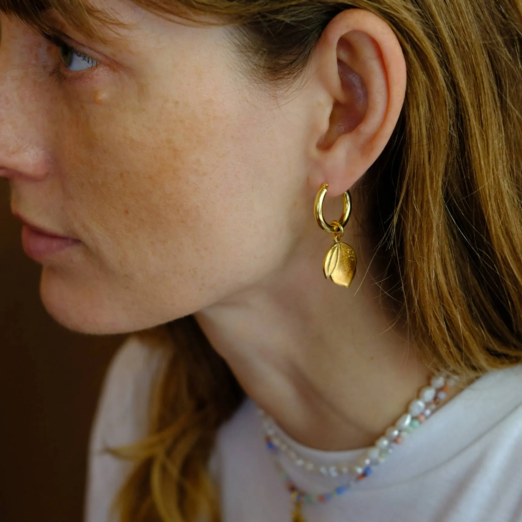 Chunky Hoop Earrings with Double Lemon Pendant - Gold-Plated Silver