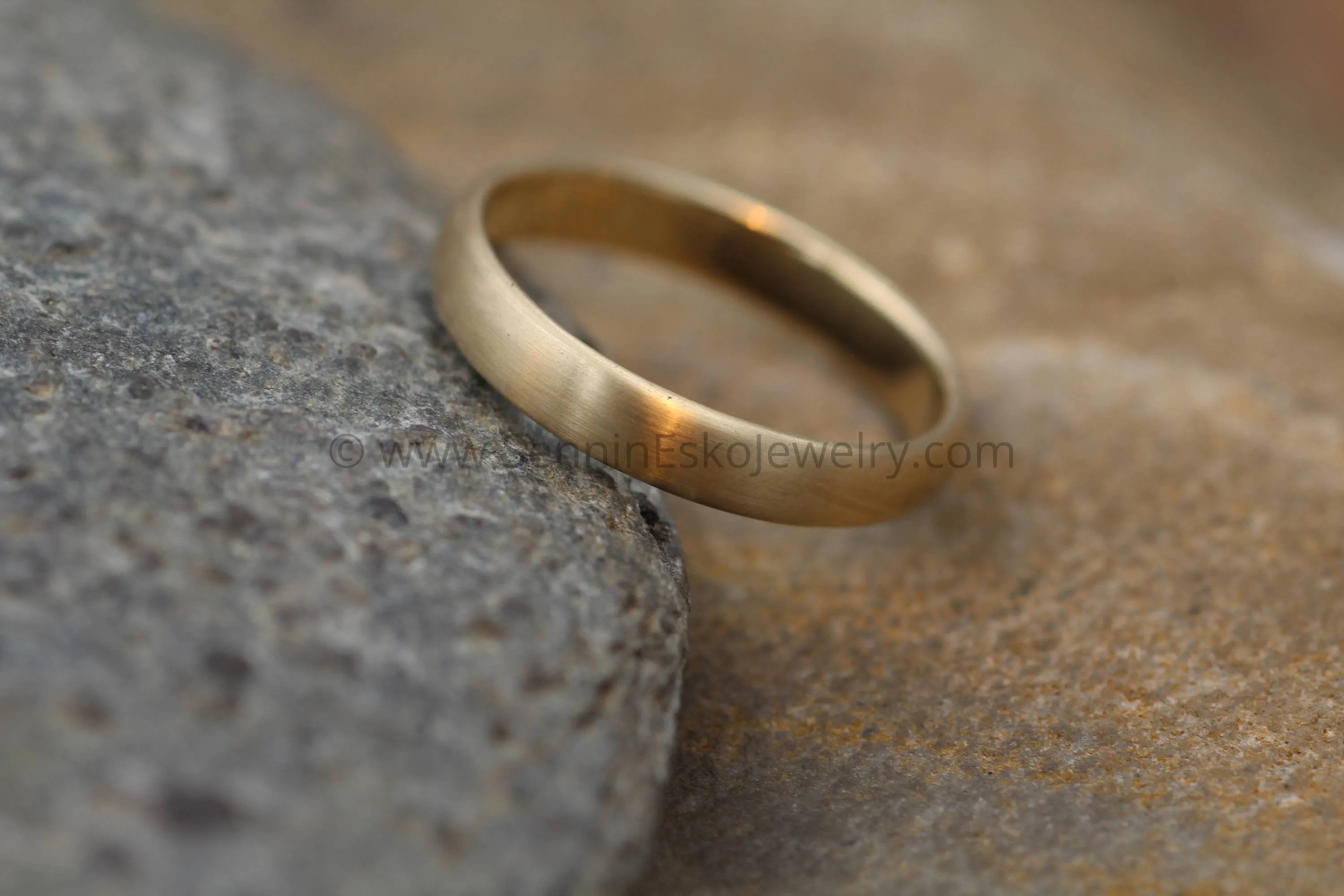 Comfort Fit 14kt Yellow Gold 4x1.4mm Band - Matte Finish