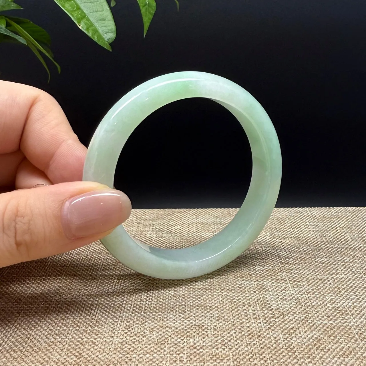 Genuine Burmese Green Jade Jadeite Bangle Bracelet ( 53.3mm )