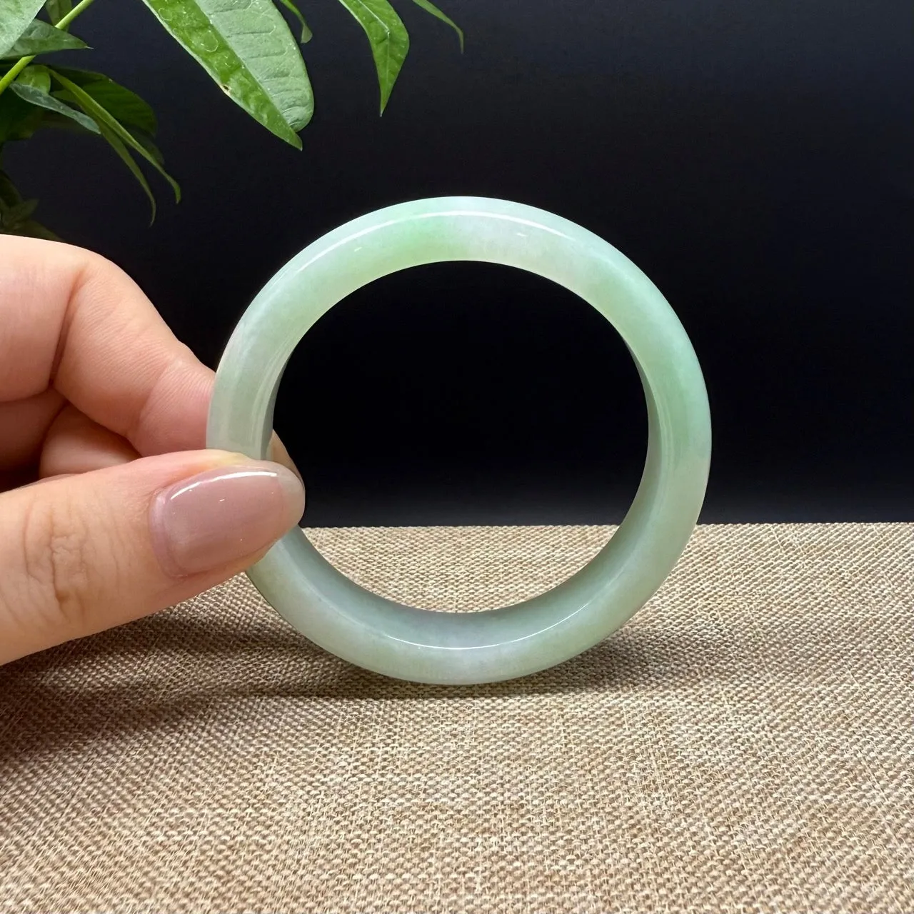 Genuine Burmese Green Jade Jadeite Bangle Bracelet ( 53.3mm )