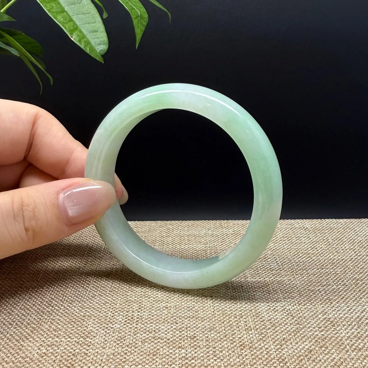 Genuine Burmese Green Jade Jadeite Bangle Bracelet ( 53.3mm )