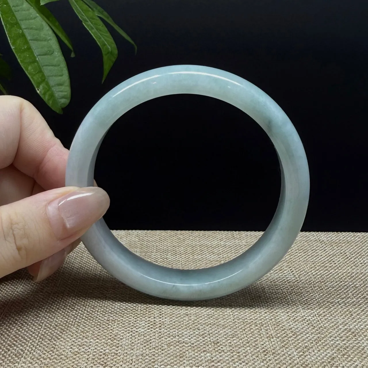 Genuine Burmese Green Jade Jadeite Bangle Bracelet ( 62.3mm )