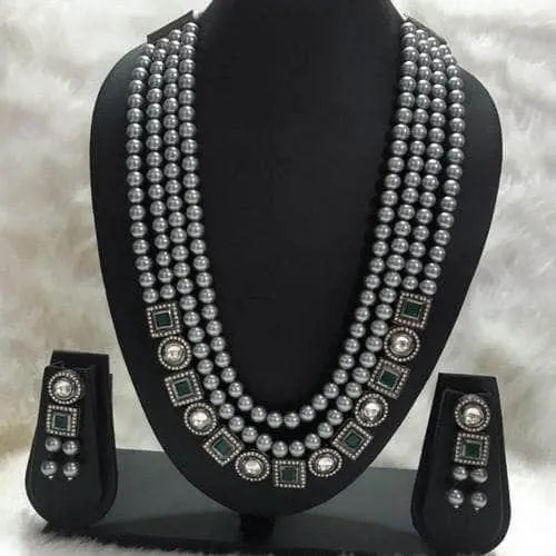 Grey Pearls Square Stone Ad Kundan Set