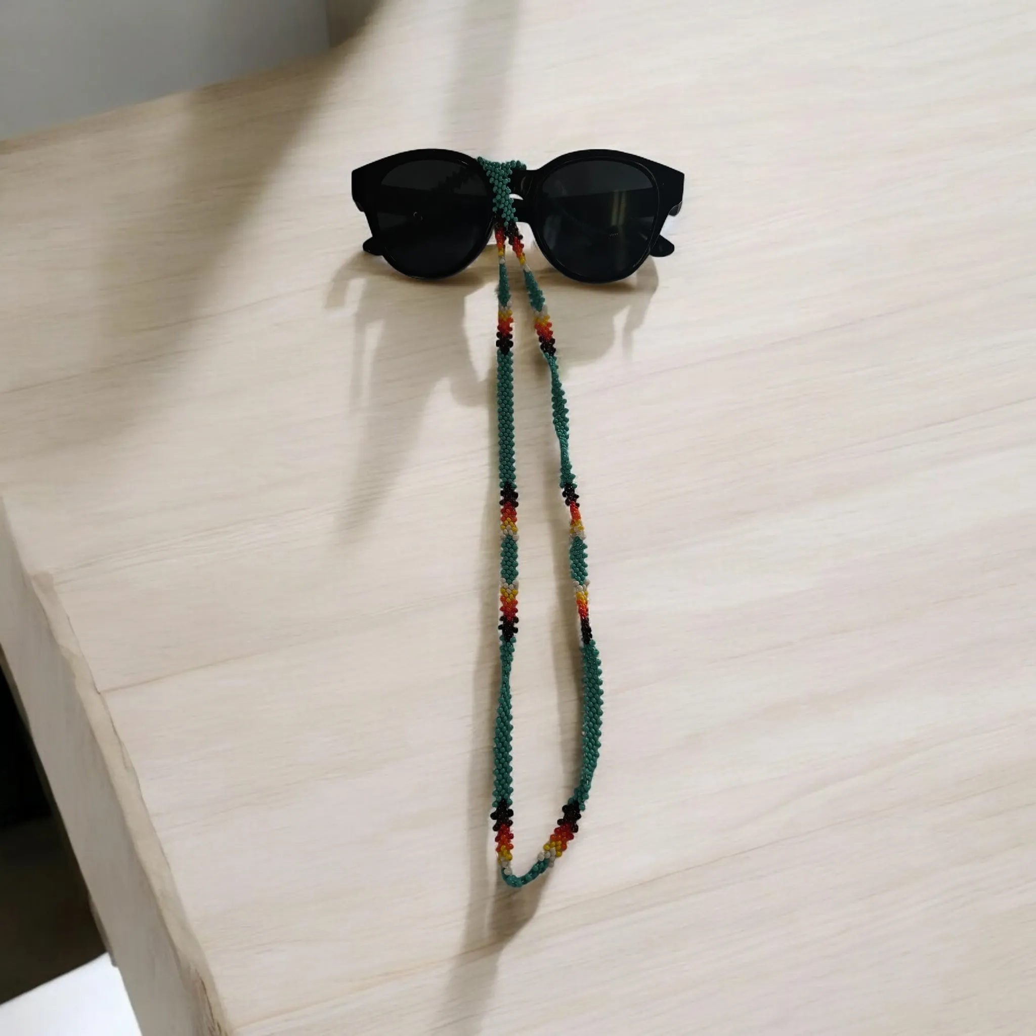 Handmade glasses  chain ( jade)