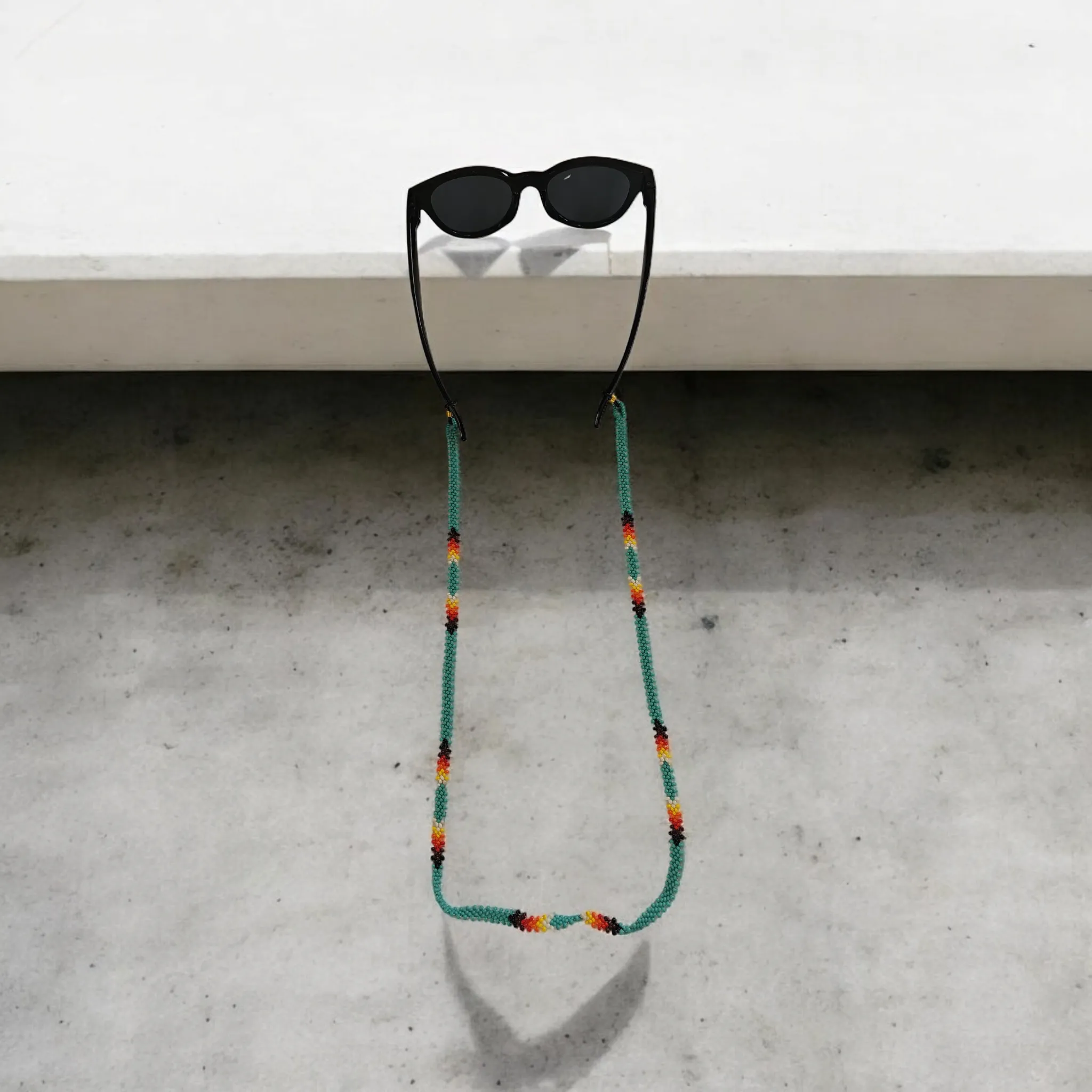 Handmade glasses  chain ( jade)