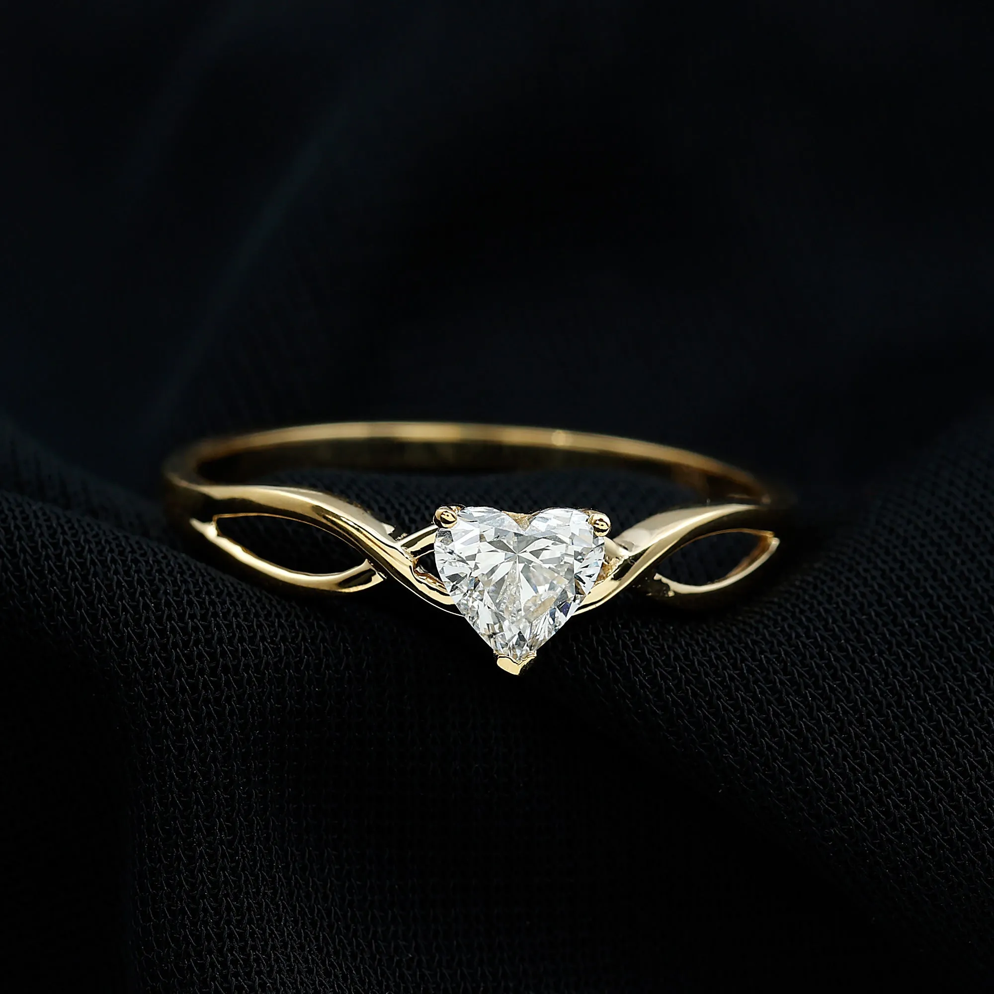 Heart Shape Lab Grown Diamond Solitaire Promise Ring in Crossover Shank