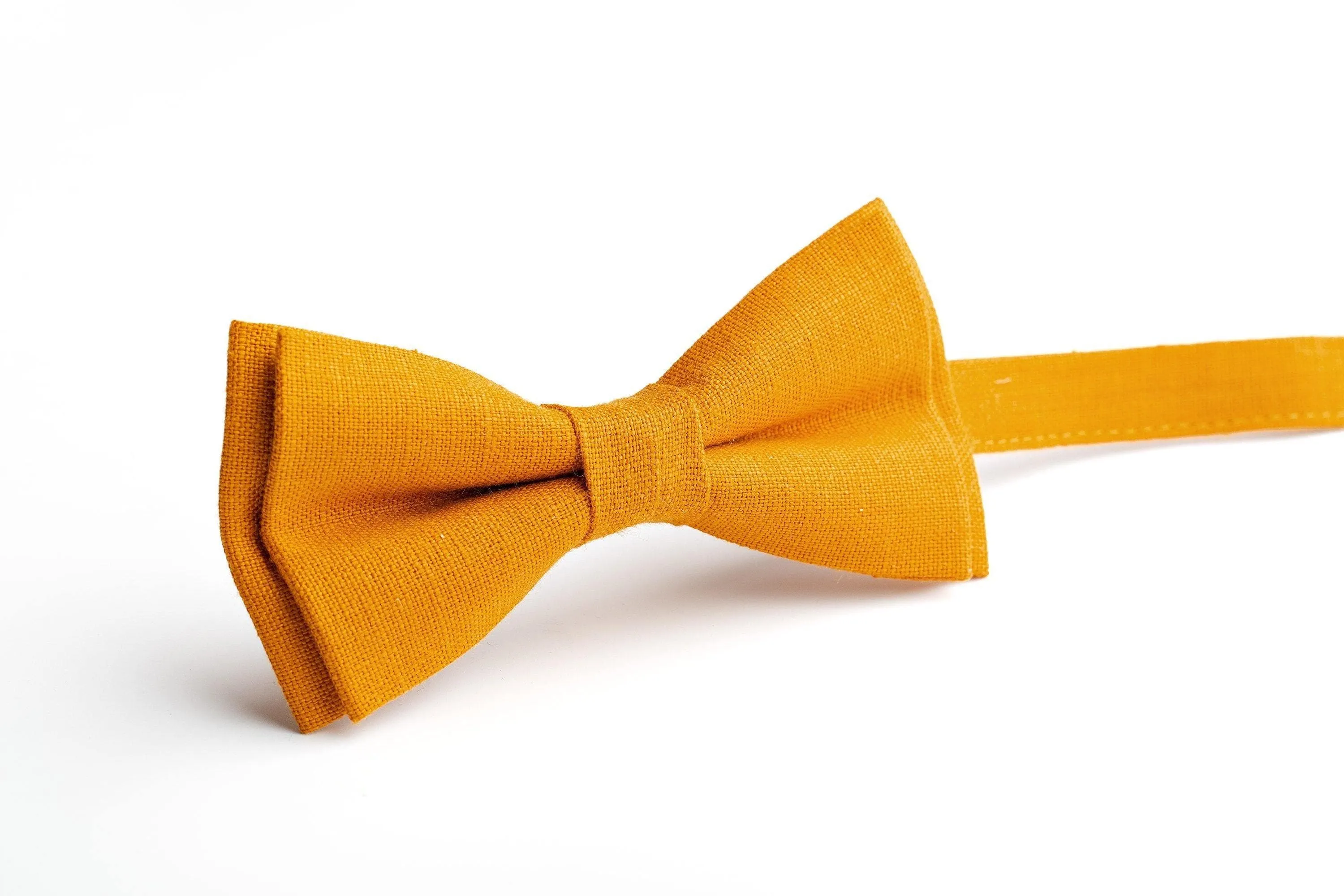 Mustard Men's Wedding Bow Ties & Pocket Squares for Your Groomsmen - Elevate Your Wedding Style