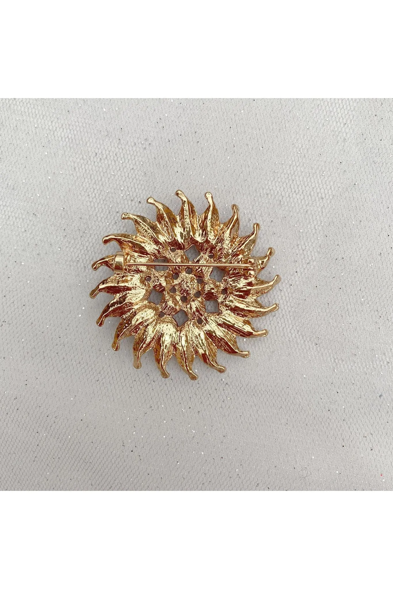 QueenMee Accessories Sunflower Brooch With Pearl And Crystal