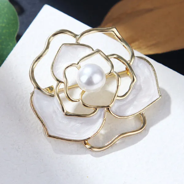 Rhinestone White Roses Brooch 水鑽白色玫瑰花胸針 KCHM1130