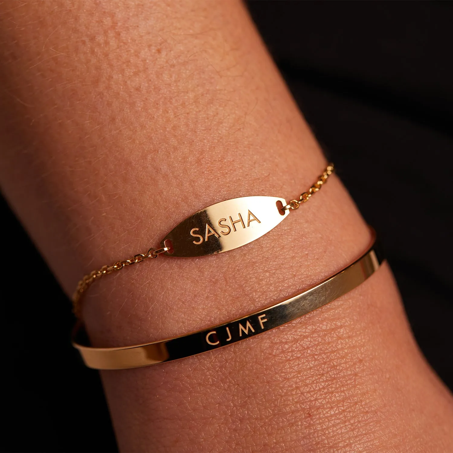 Signature Elongated Oval ID Engravable Bracelet