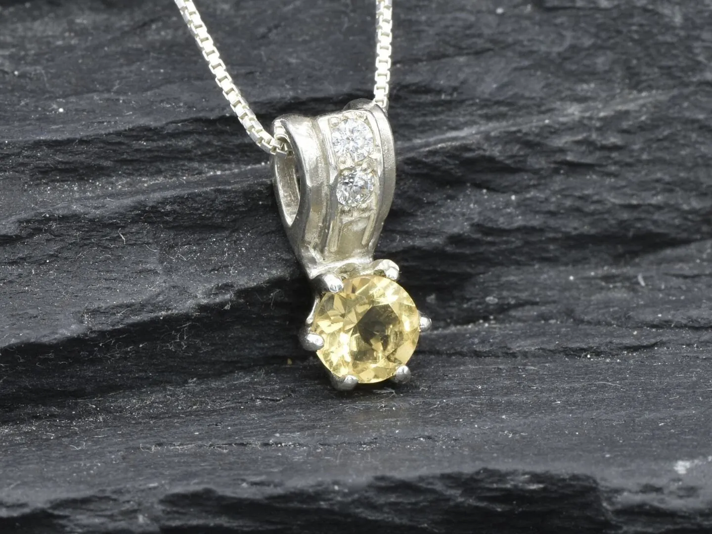 Vintage Citrine Pendant - Natural Citrine Necklace - Yellow Round Necklace