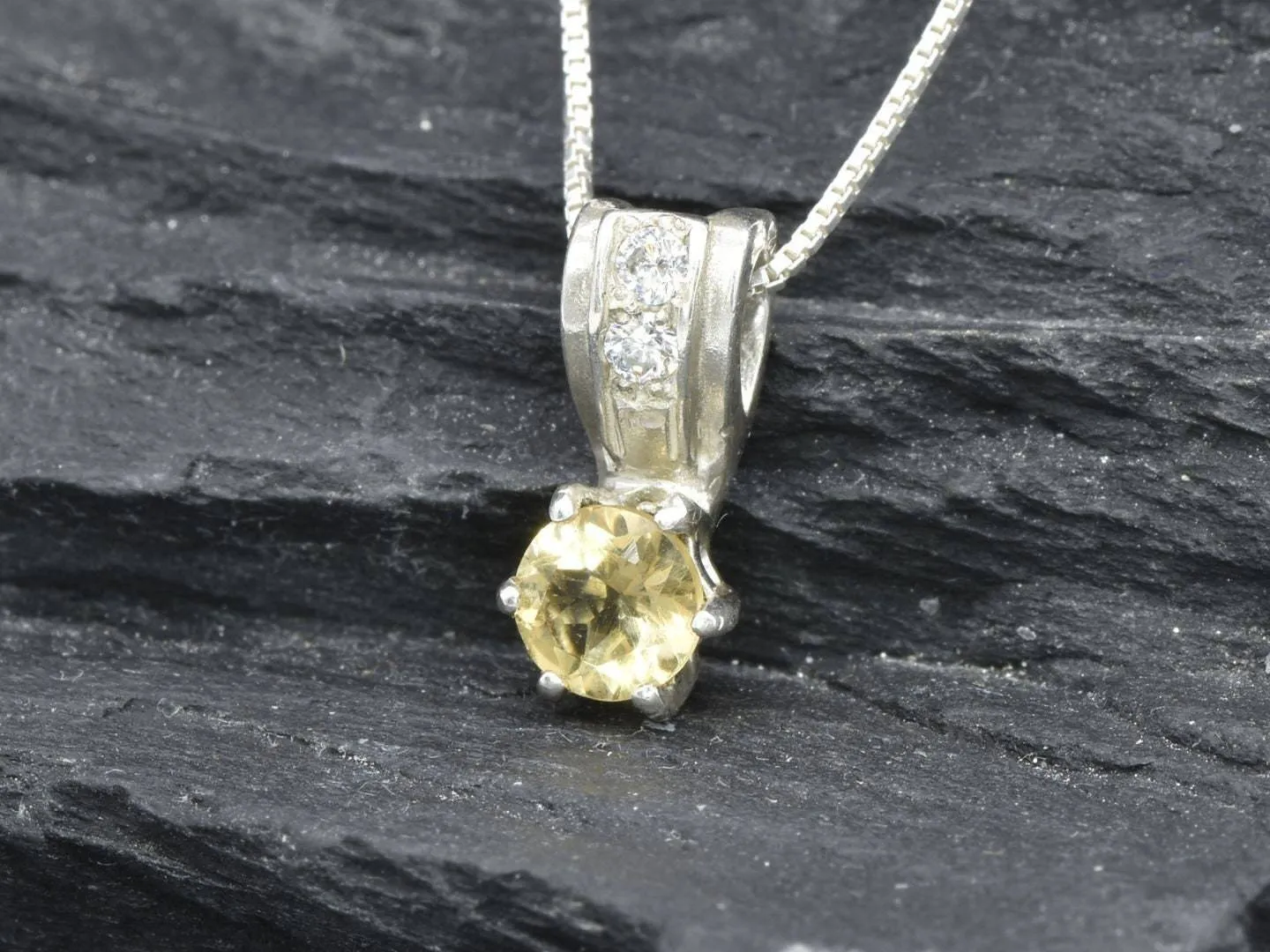 Vintage Citrine Pendant - Natural Citrine Necklace - Yellow Round Necklace