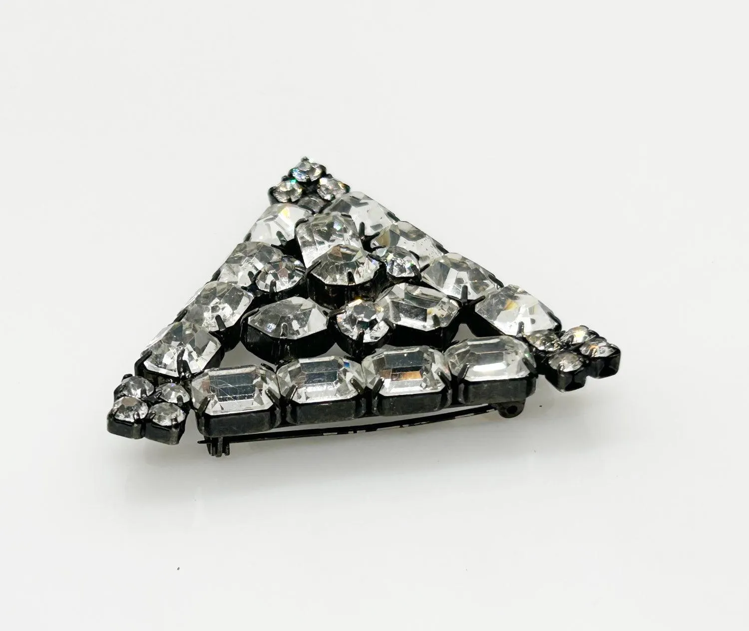 Vintage Geometric Bright Crystals Brooch in Japanned Metal