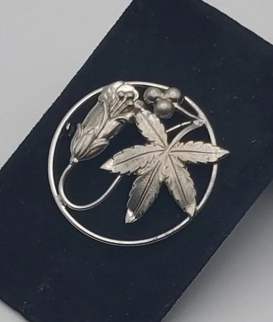 Vintage Sterling Silver Floral Brooch - BROKEN